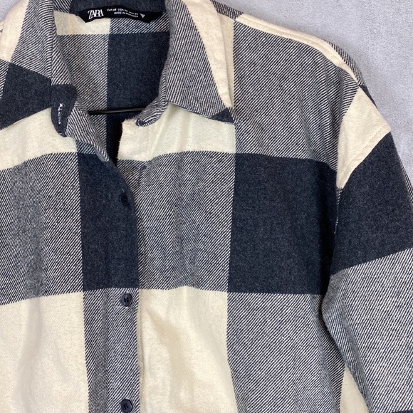 Zara black and cream boxy plaid flannel top - Picture 5 of 6